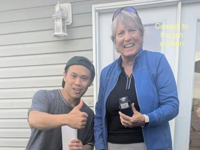 Closest to the pin (women): the winner with her prize